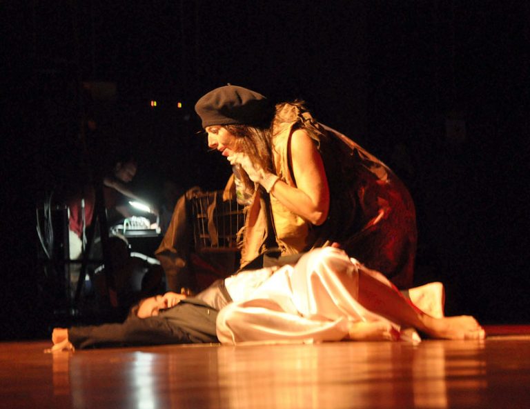 art-entertainment_slider-image03