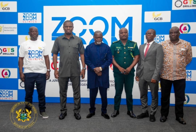 Azumah Nelson honors late trainer Attuquaye Clottey at Zoom Zoom Clinics debut