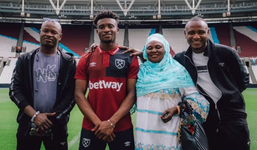 Mohammed Kudus switches agents and family to determine where he will play next season