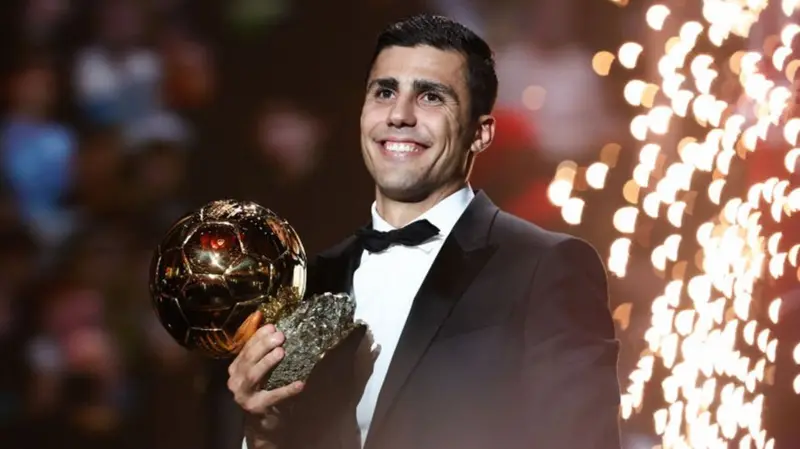 Man City and Spain midfielder Rodri wins men’s Ballon d’Or