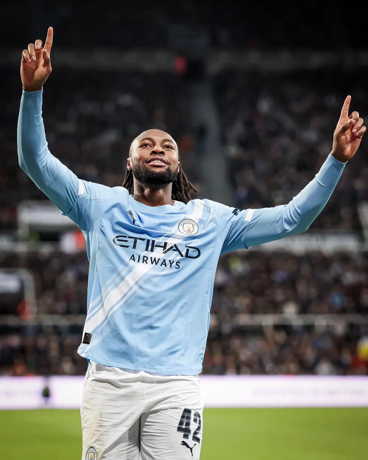 Semenyo earns place in Premier League fans’ best XI