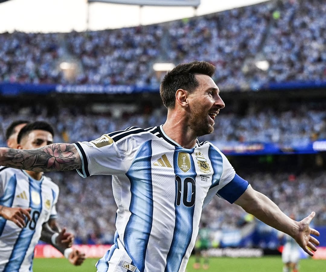 Messi matches Klose’s all-time World Cup scoring record with a hat-trick against Algeria